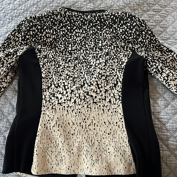 Very cute jacket. Joseph Rubkoff - Picture 2 of 2